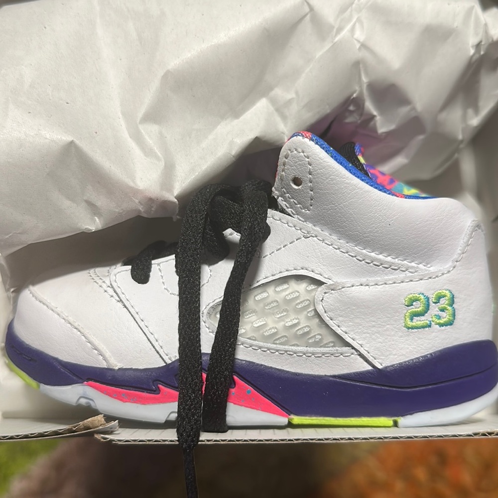 Size 7c brand new never worn retro Jordan 5